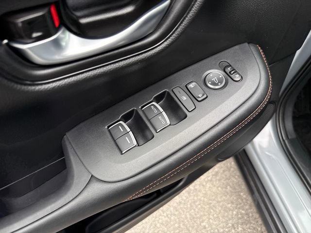 Certified 2025 Honda HR-V Sport image 10