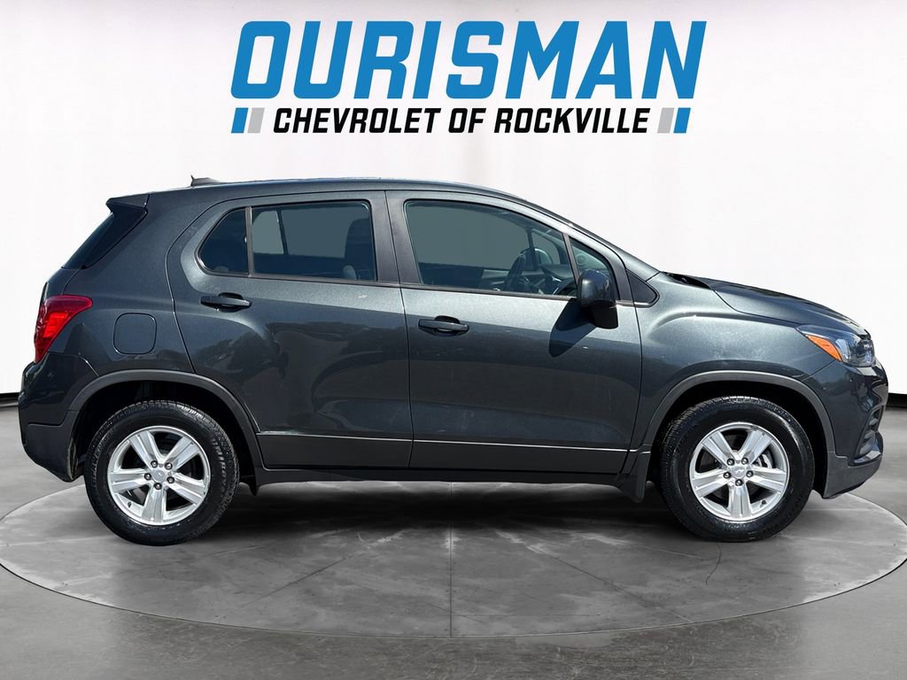 Used 2019 Chevrolet Trax LS w/ LPO, Protection Package FWD image 6