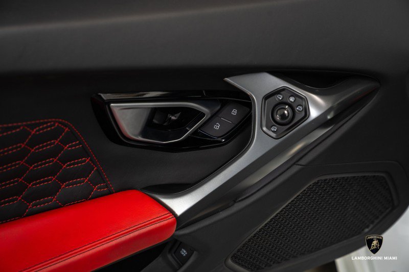 Used 2019 Lamborghini Huracan LP 580-2 image 23