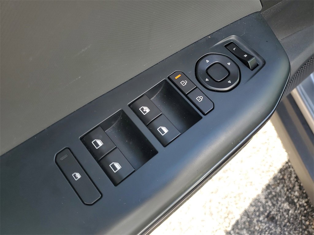 Certified 2025 Kia K4 LXS image 17