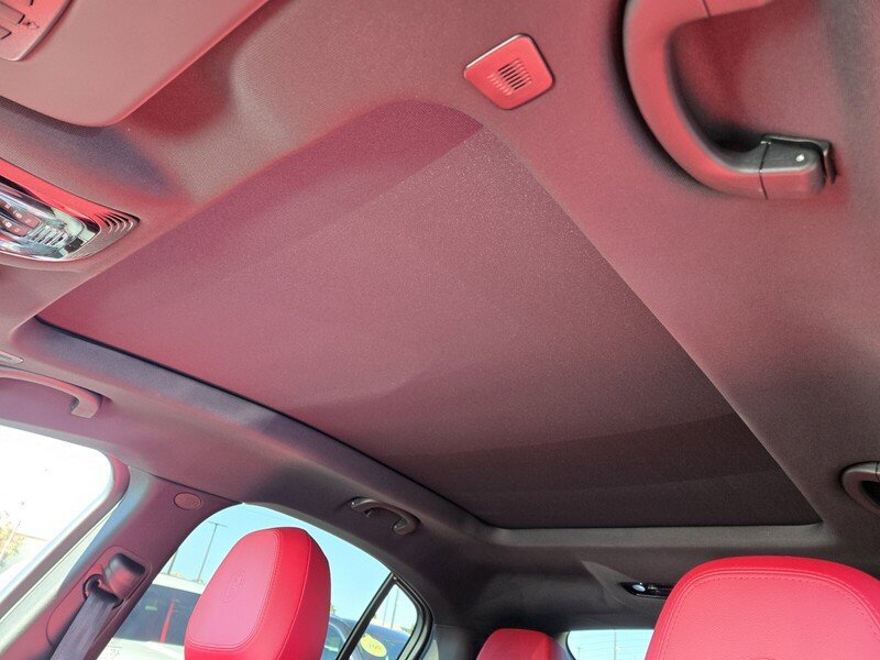 New 2025 Alfa Romeo Stelvio Sprint AWD/4WD image 8