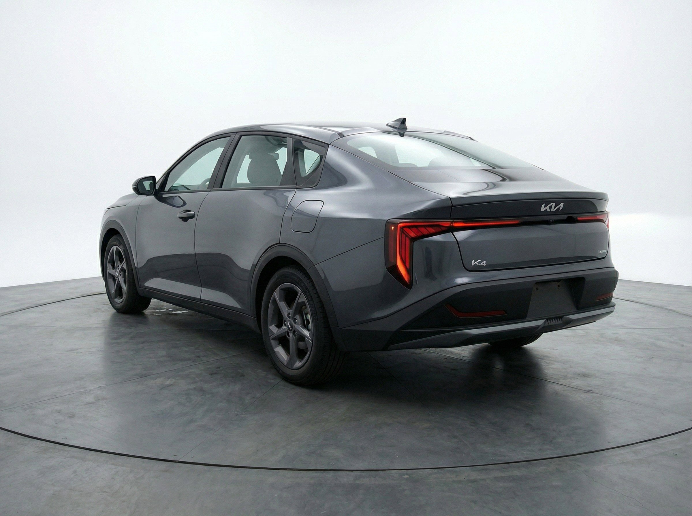 Used 2025 Kia K4 LXS image 9