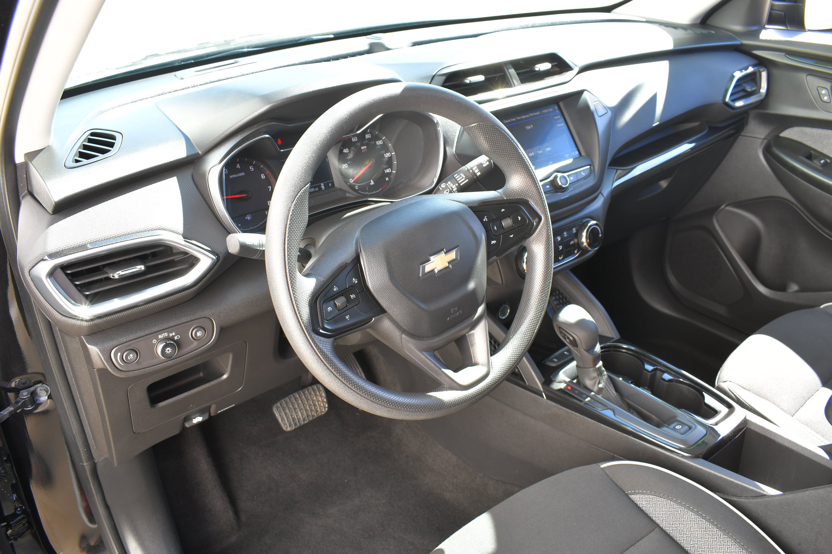 Used 2023 Chevrolet TrailBlazer LT image 11