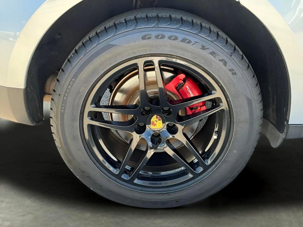 Used 2018 Porsche Macan Sport Edition image 17