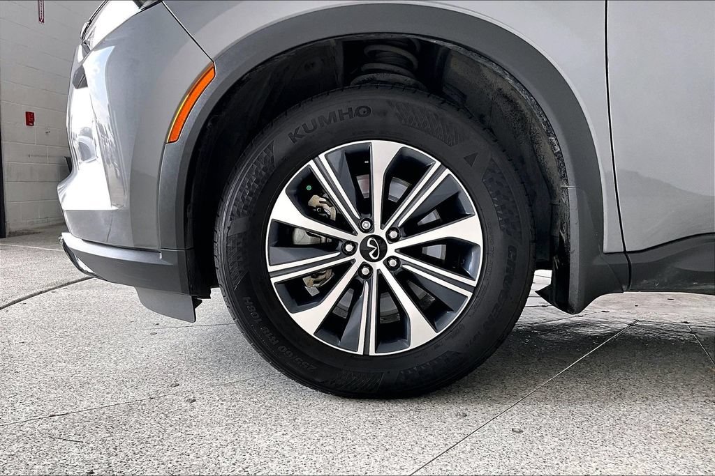 Used 2025 INFINITI QX60 Pure AWD/4WD image 10