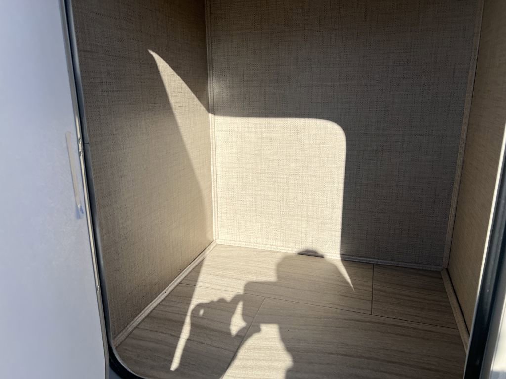 Used 2018 Mercedes-Benz Sprinter 3500 image 25