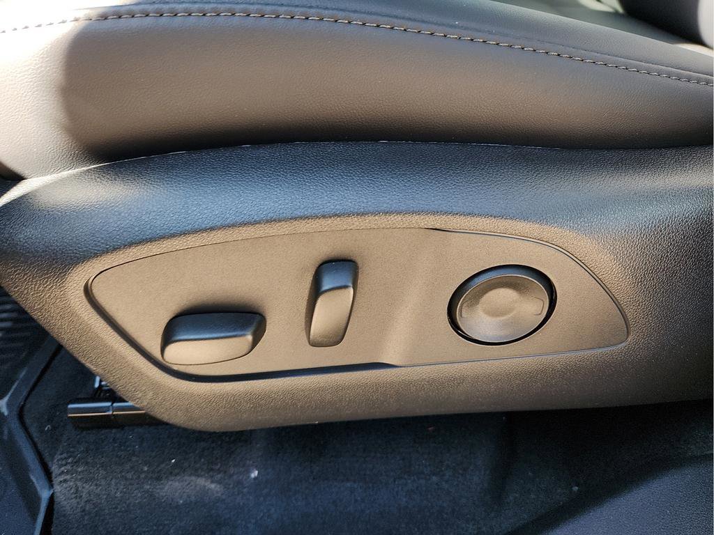 New 2026 GMC Acadia Elevation w/ Super Cruise Package image 16