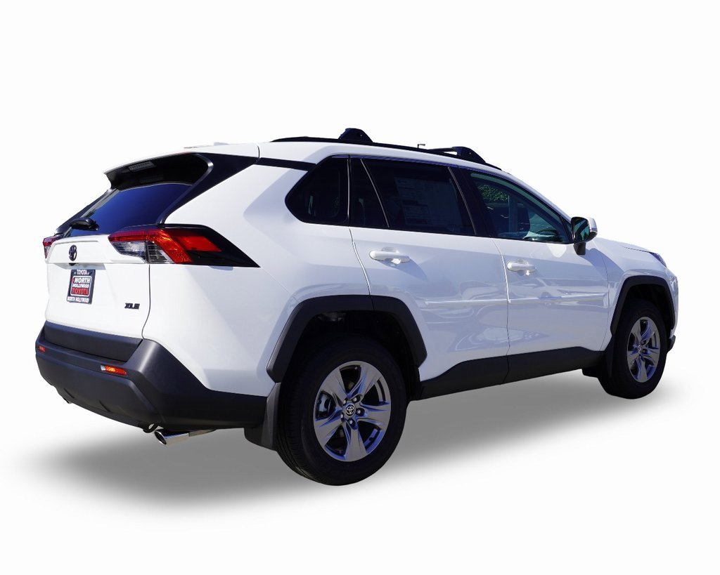 New 2025 Toyota RAV4 XLE image 3