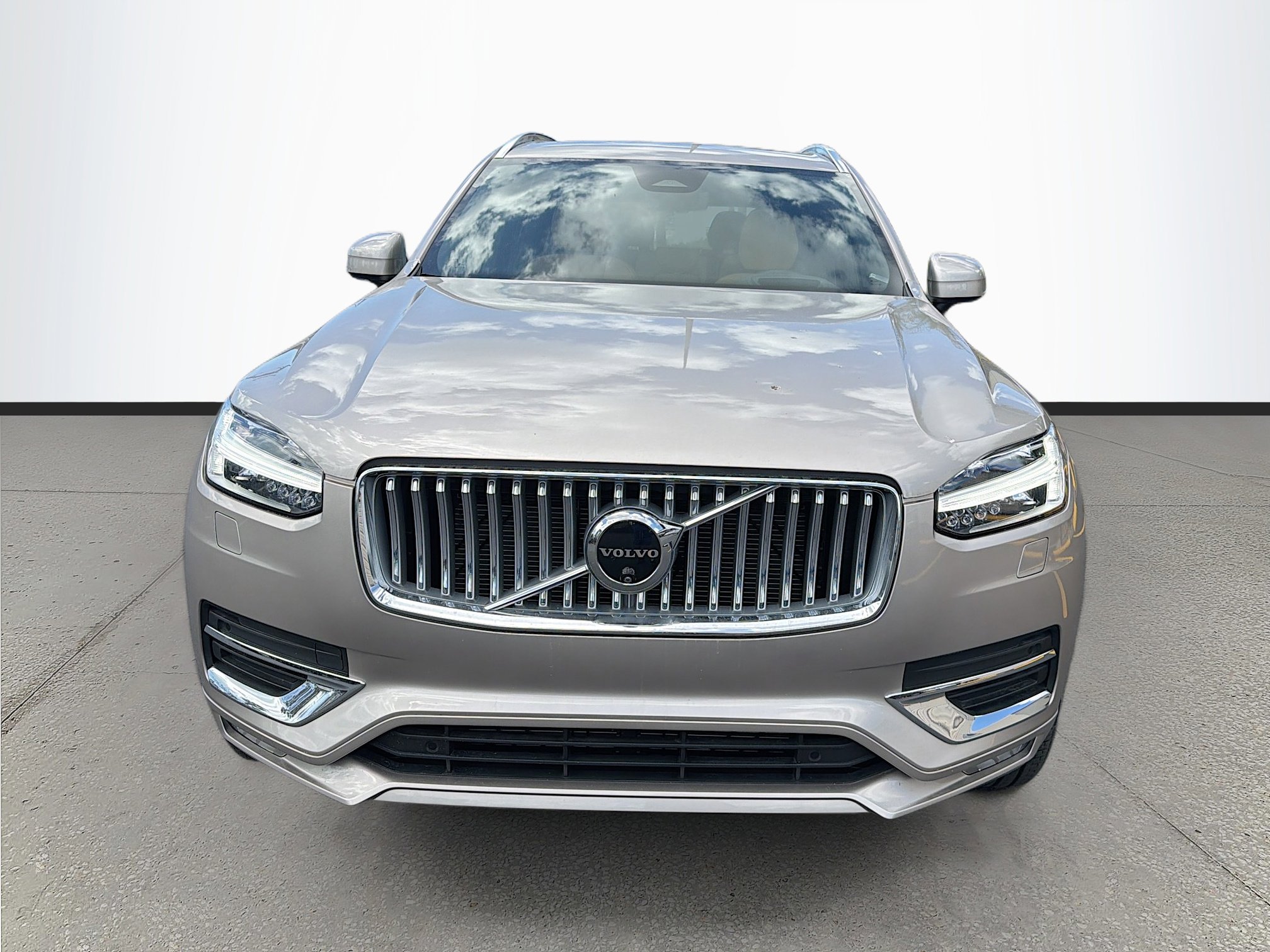 Used 2025 Volvo XC90 B6 Ultra w/ Protection Package Premier image 9