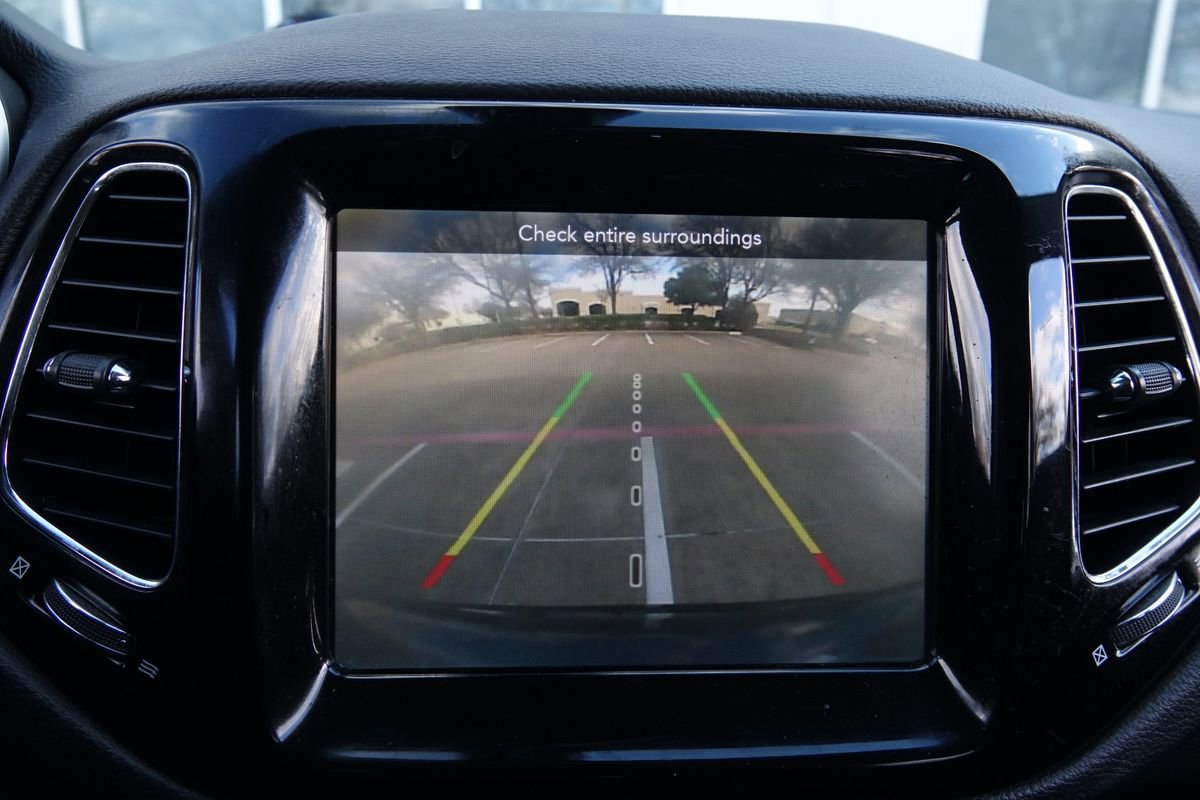 Used 2019 Jeep Compass Limited image 39