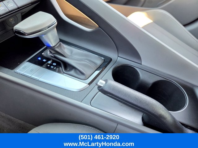 Used 2024 Hyundai Elantra SEL FWD image 27