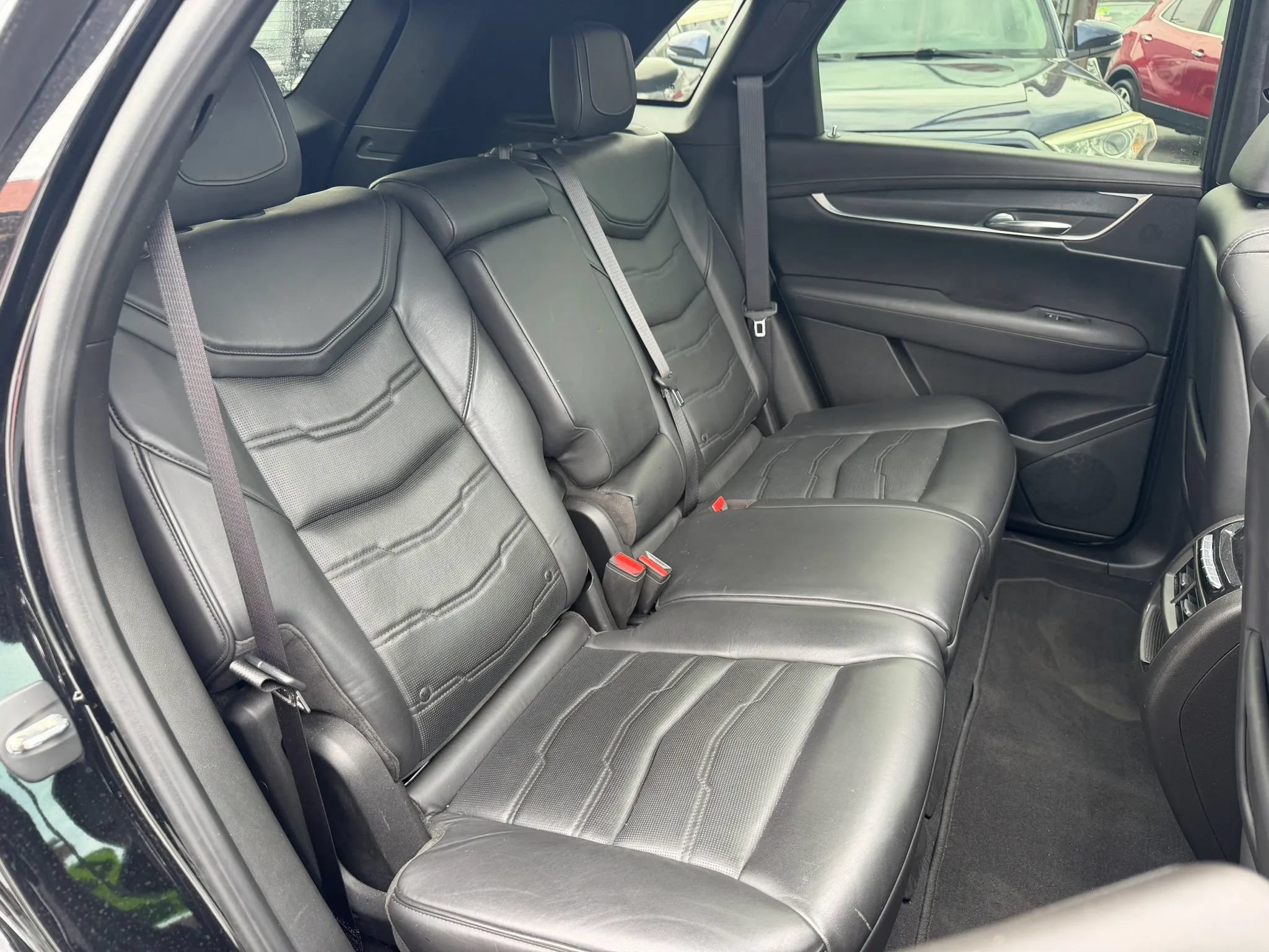 Used 2017 Cadillac XT5 Platinum AWD/4WD image 14