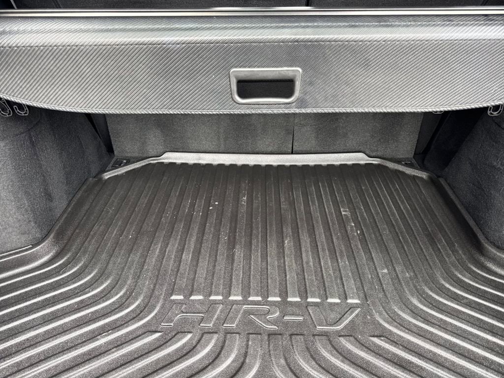 Used 2021 Honda HR-V EX-L image 14