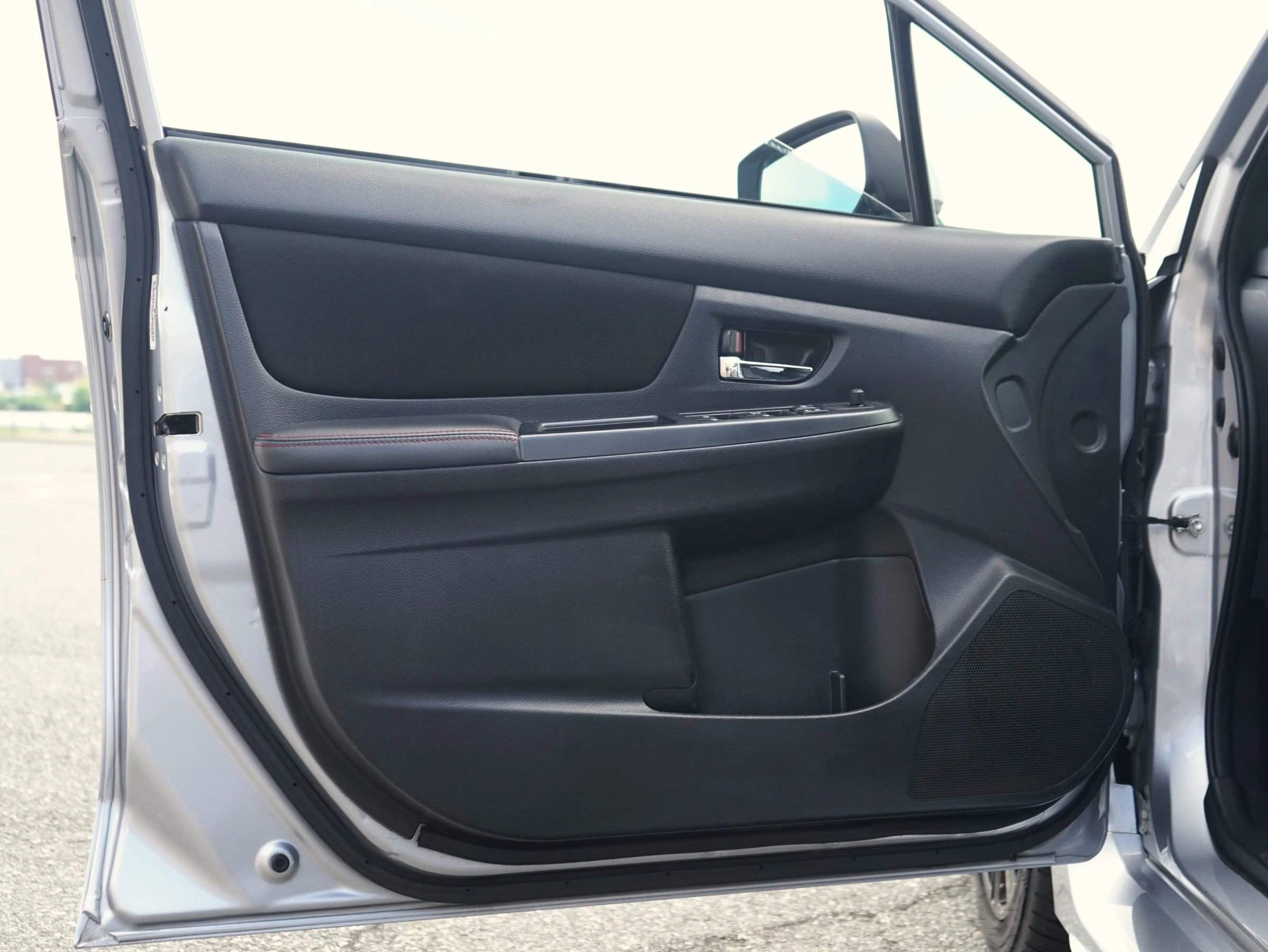 Used 2015 Subaru WRX image 11