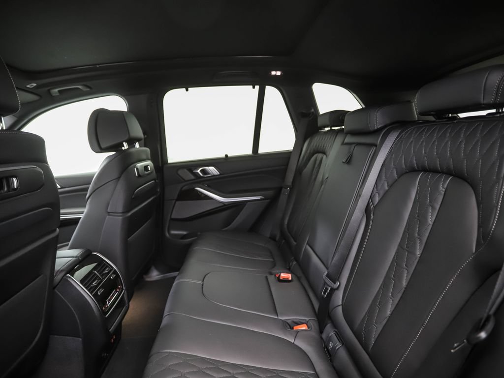 New 2026 BMW X5 M60i w/ Executive Package AWD/4WD image 22