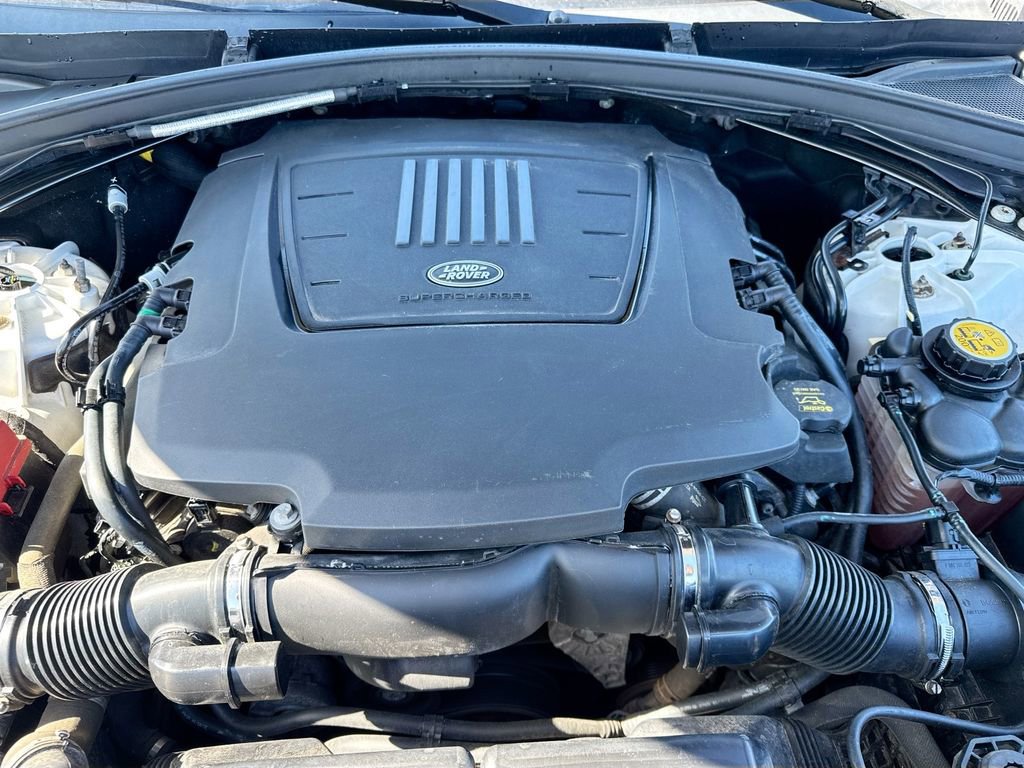 Used 2019 Land Rover Range Rover Velar R-Dynamic SE AWD/4WD image 33