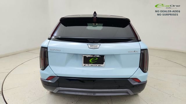Used 2025 Cadillac Optiq Sport 2 image 5