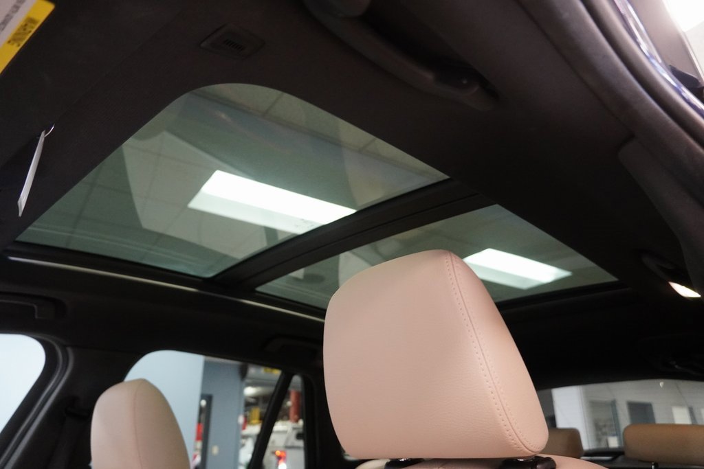 Used 2018 BMW X1 xDrive28i w/ Convenience Package image 4