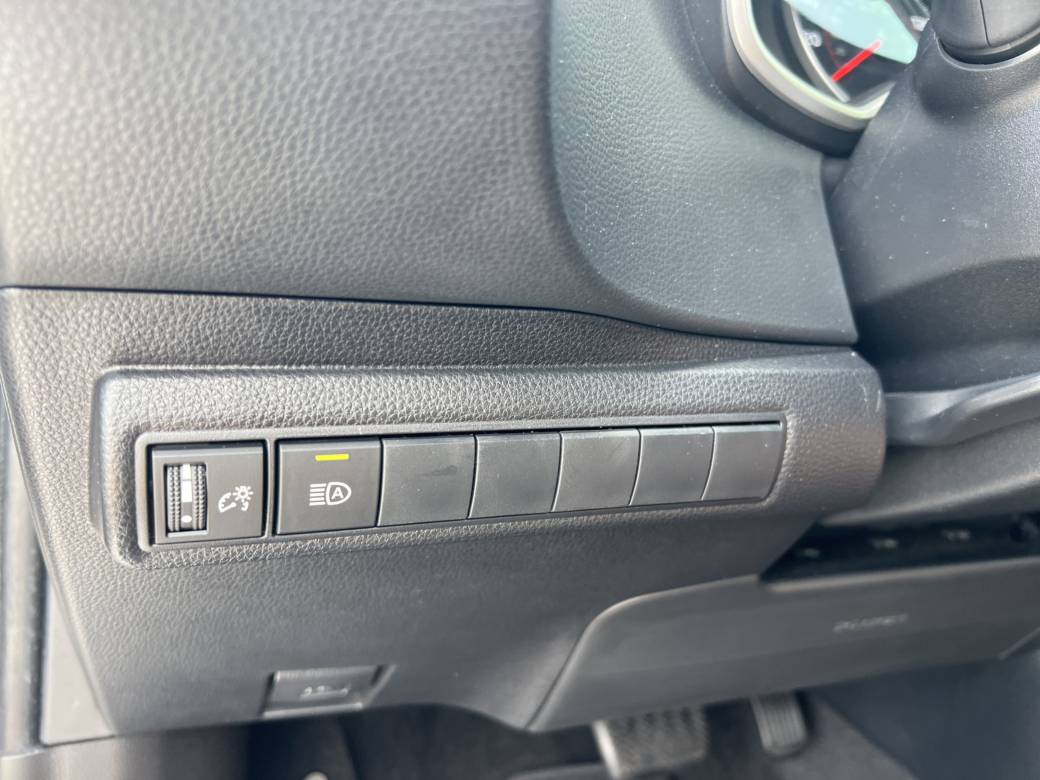 Certified 2022 Toyota Corolla SE FWD image 13