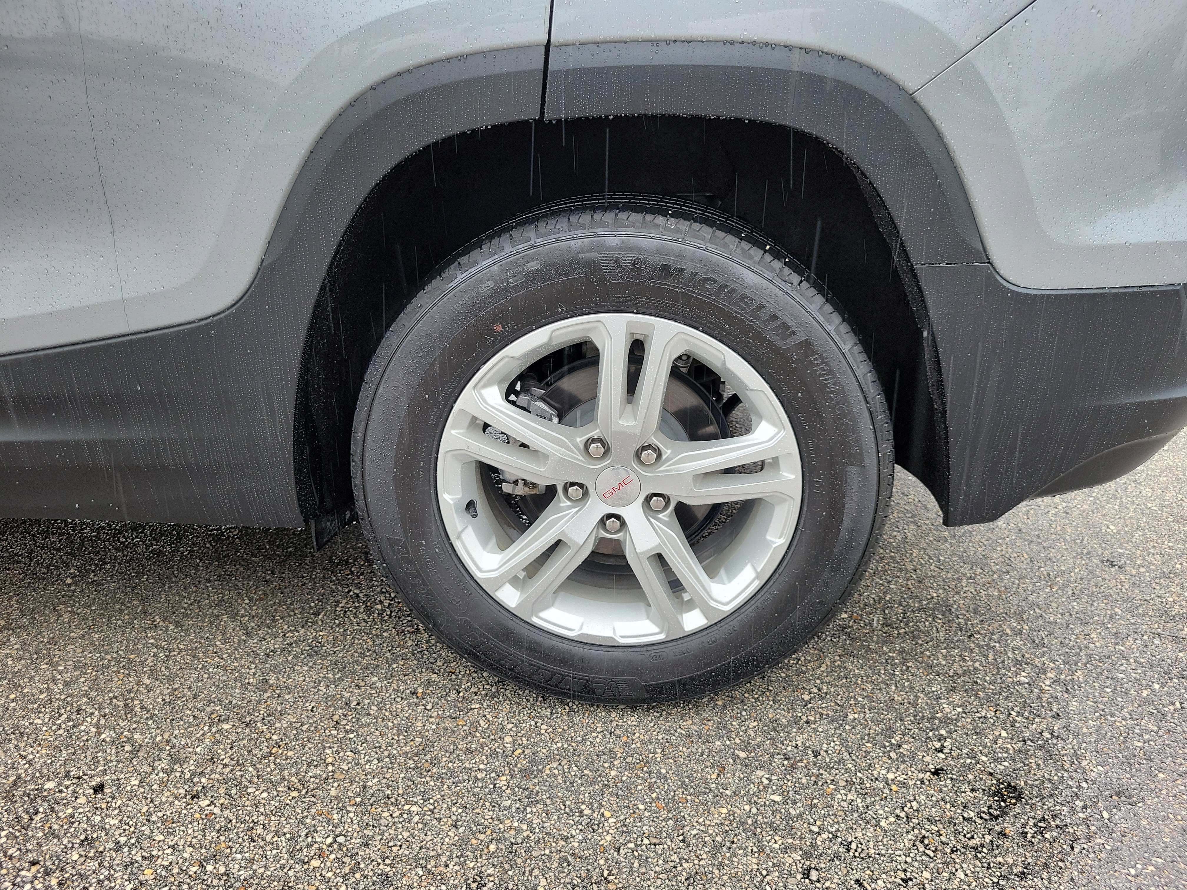 Used 2023 GMC Terrain SLE w/ Driver Convenience Package image 9