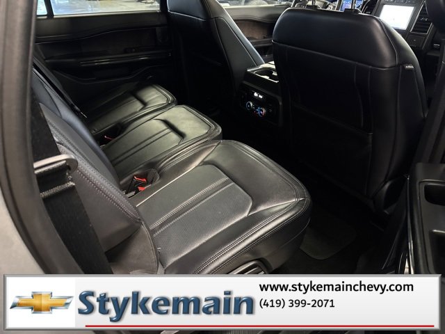 Used 2021 Ford Expedition Max Limited image 17