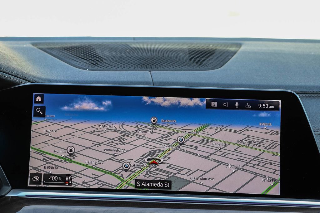 Used 2023 BMW X6 xDrive40i w/ Climate Comfort Package image 17