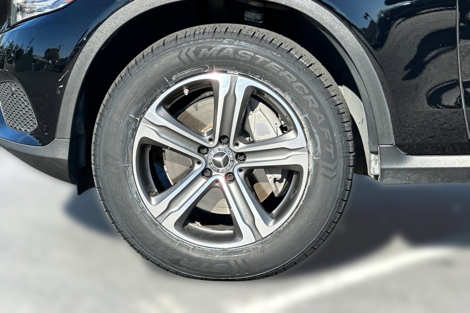 Used 2019 Mercedes-Benz GLC 300 4MATIC image 11