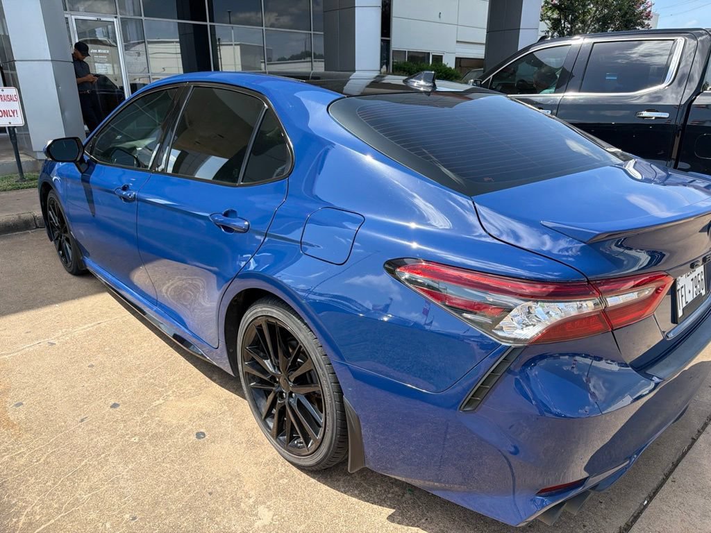 Used 2023 Toyota Camry XSE FWD image 2