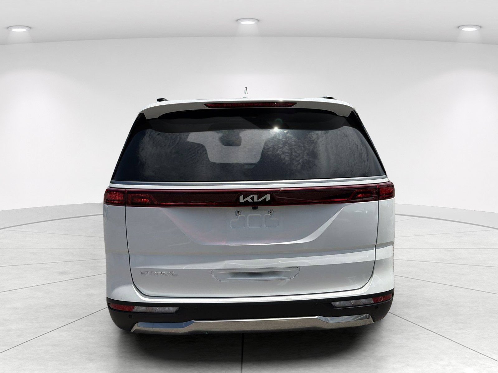 Used 2024 Kia Carnival SX FWD image 5