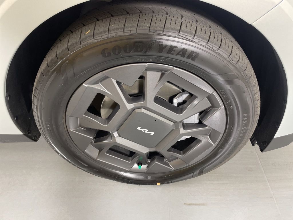 New 2026 Kia Carnival SX image 11