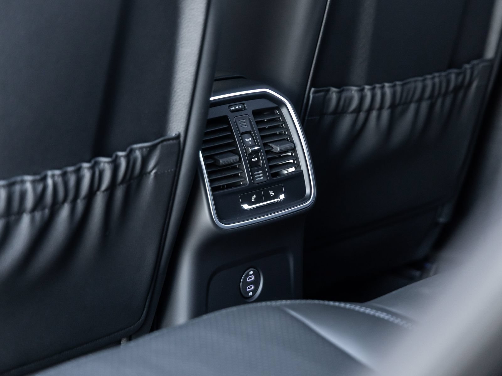Certified 2026 Porsche Macan S AWD/4WD image 35