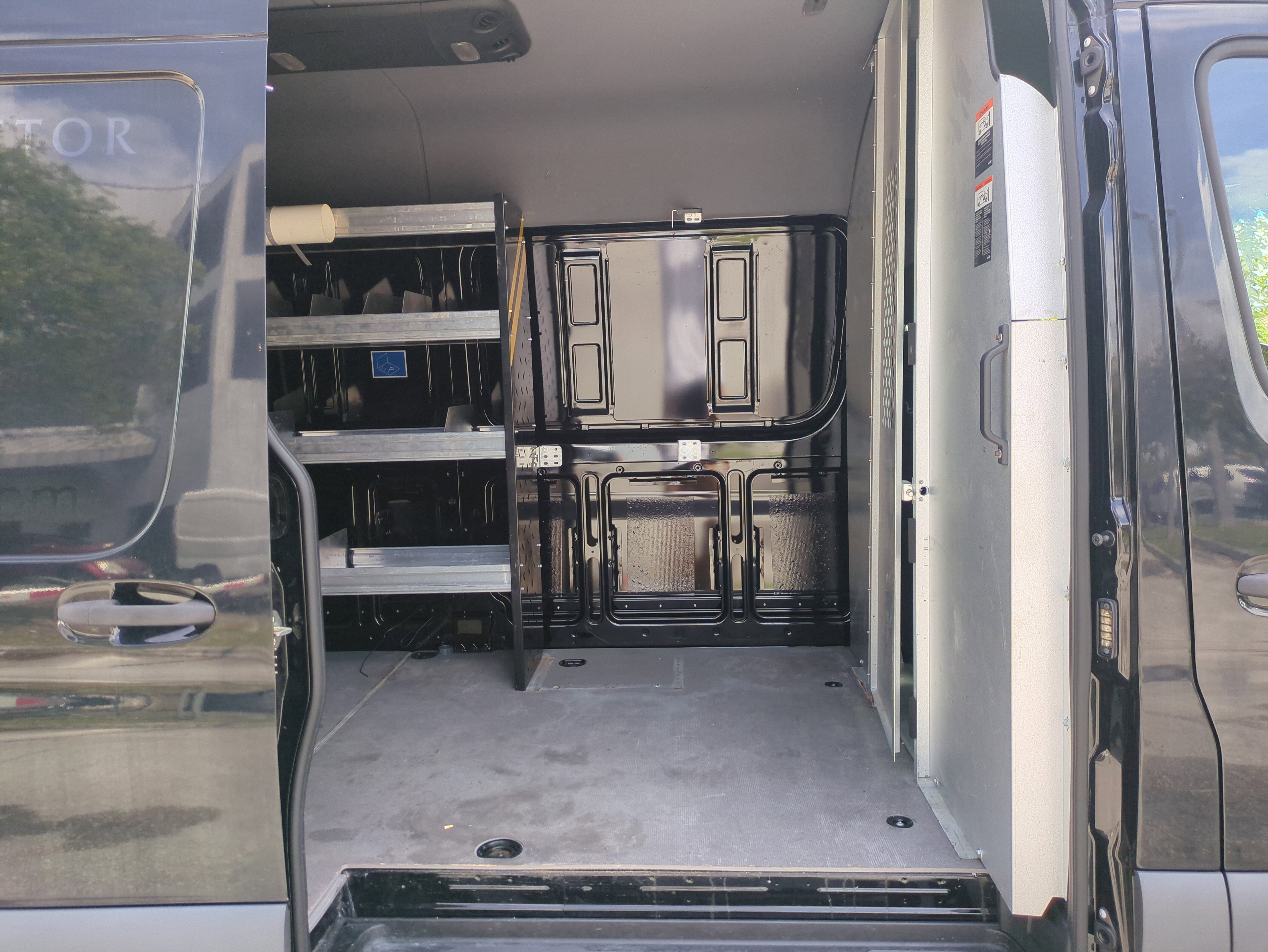 Used 2022 Mercedes-Benz Sprinter 2500 image 14