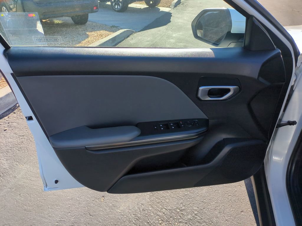 Used 2025 Kia K4 FWD image 11