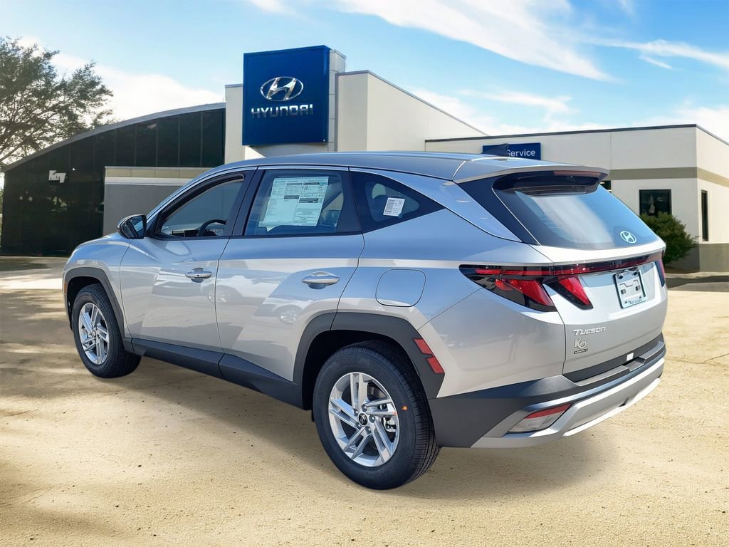 Used 2026 Hyundai Tucson SE FWD image 3