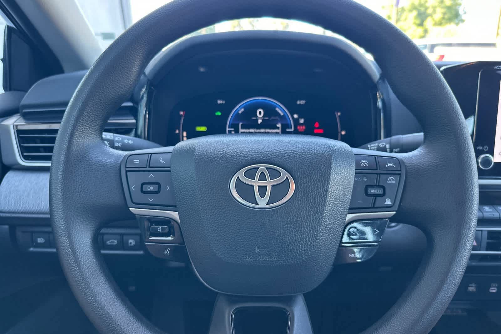 Used 2026 Toyota Camry LE w/ Convenience Package FWD image 22