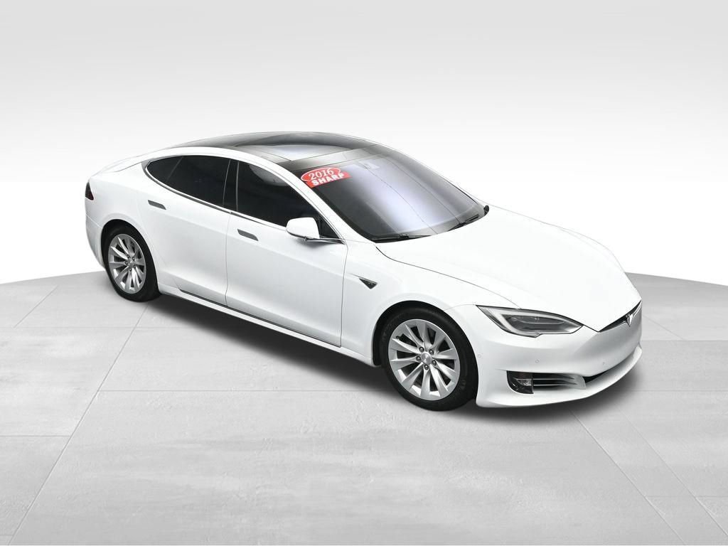 Used 2016 Tesla Model S 60D AWD/4WD image 36