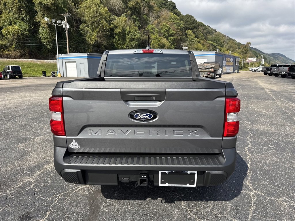 New 2025 Ford Maverick XLT image 5