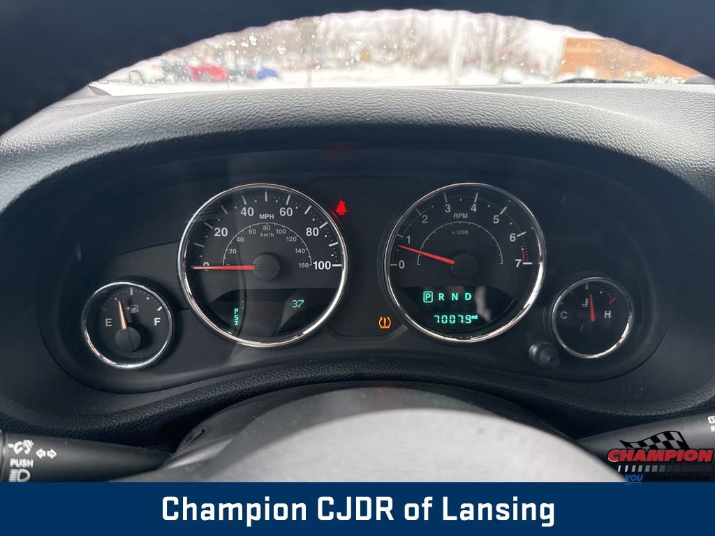 Used 2016 Jeep Wrangler Unlimited Rubicon w/ Connectivity Group image 21