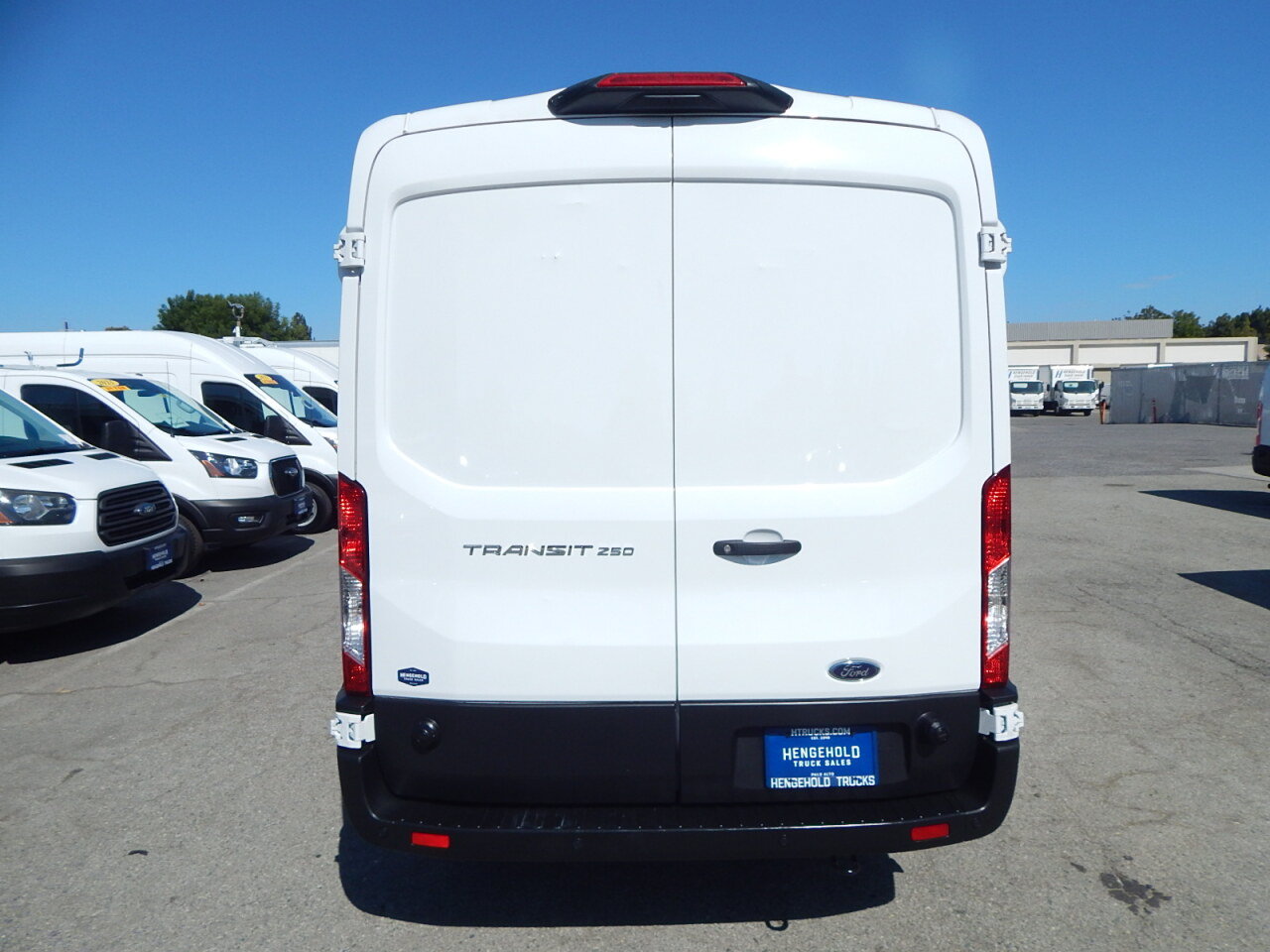 Used 2025 Ford Transit 250 148 Medium Roof RWD image 7