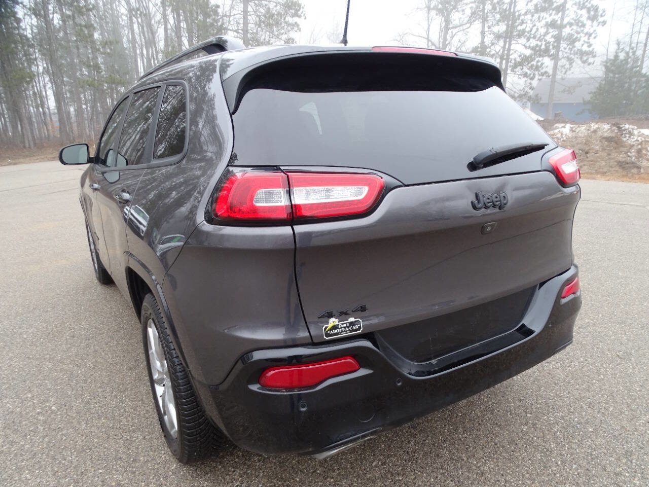 Used 2018 Jeep Cherokee Latitude w/ Quick Order Package 26T image 8