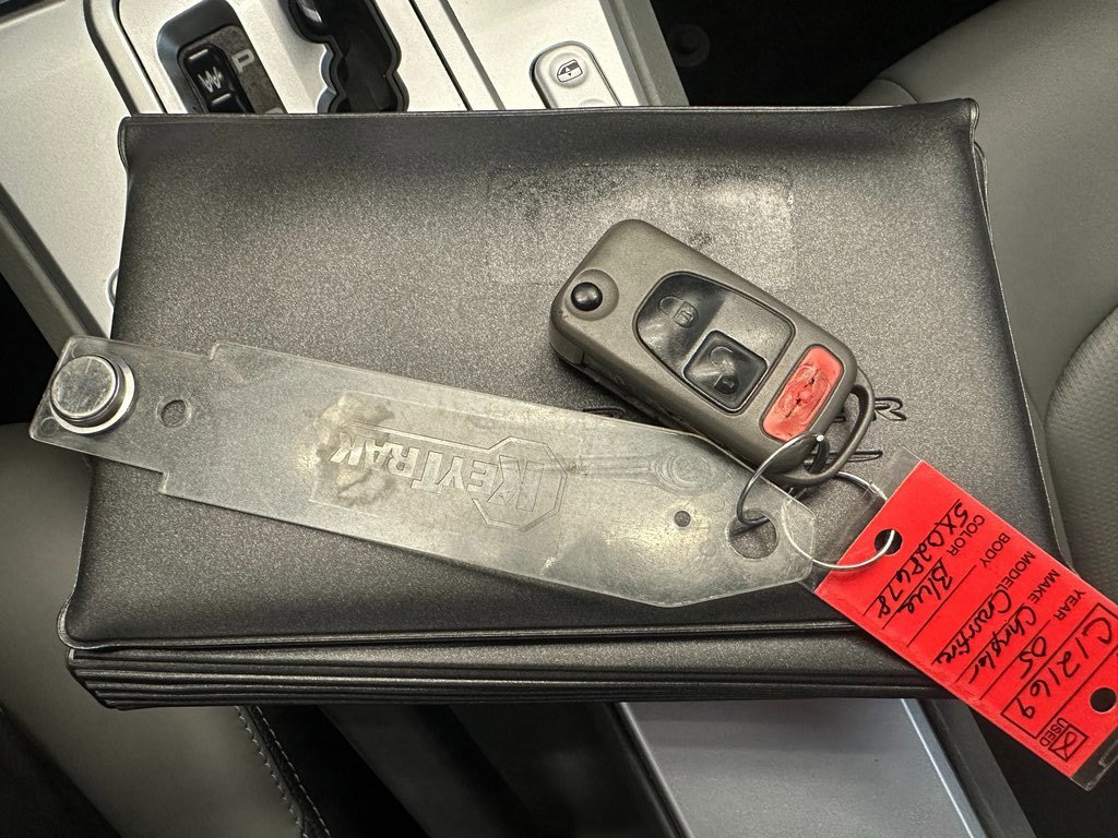 Used 2005 Chrysler Crossfire Limited image 6