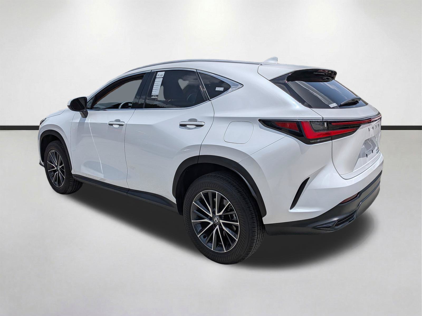 Used 2024 Lexus NX 250 FWD w/ Towing Package (2000 Lbs) image 6
