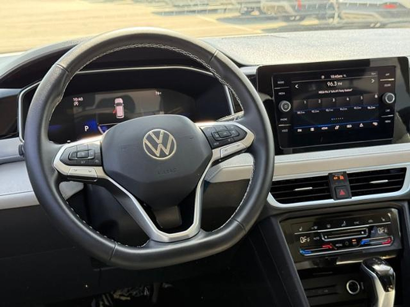 New 2026 Volkswagen Taos SE FWD image 24