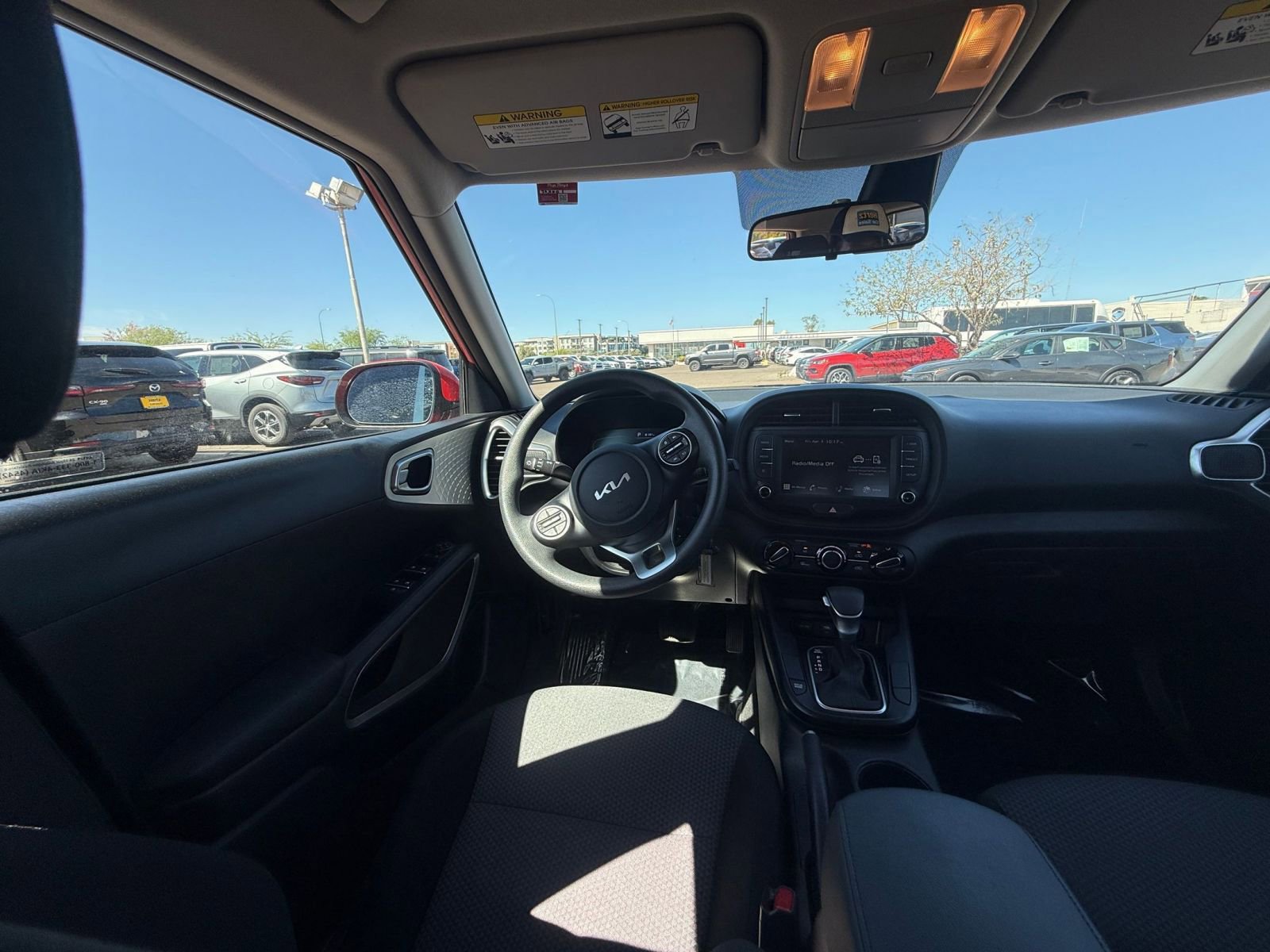 Used 2025 Kia Soul LX w/ LX Technology Package image 34