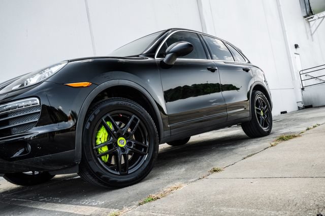 Used 2014 Porsche Cayenne S AWD/4WD image 24