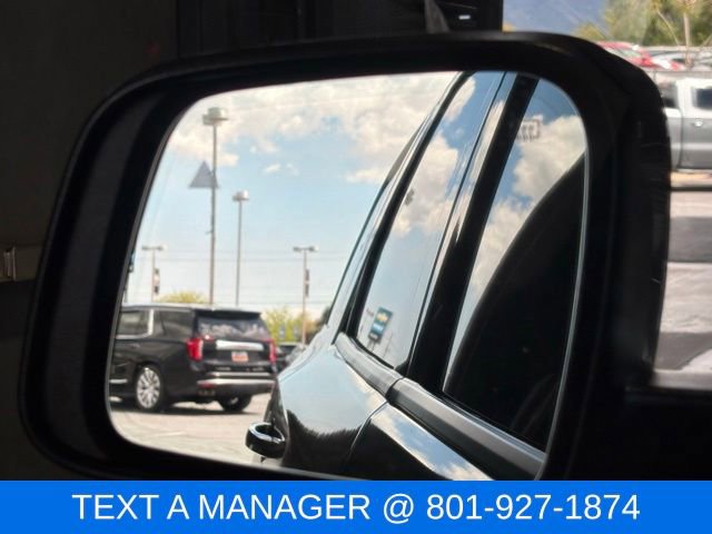 Used 2015 Dodge Durango R/T w/ Technology Group AWD/4WD image 25