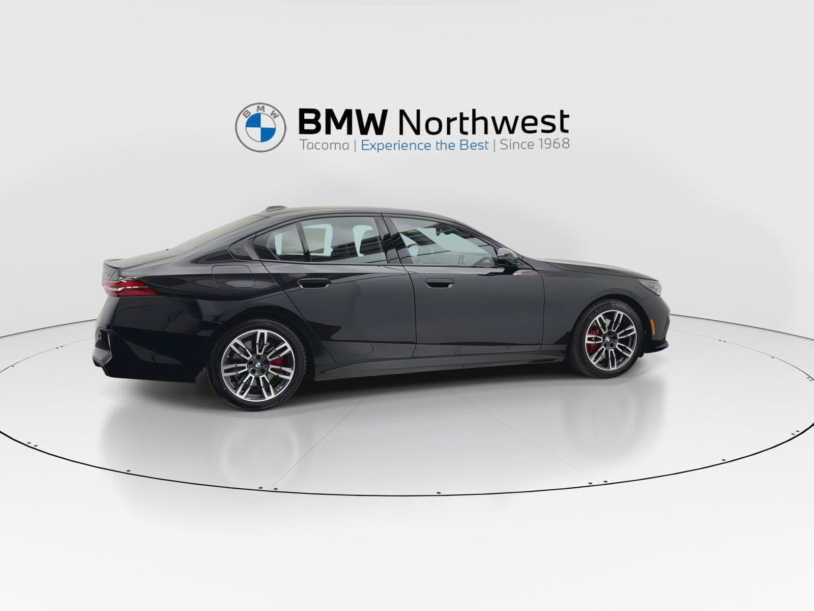 New 2027 BMW 530i xDrive w/ M Sport Package AWD/4WD image 4