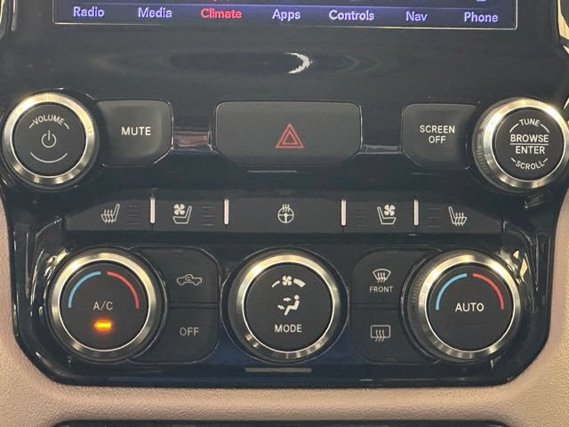 Used 2019 RAM 1500 Laramie AWD/4WD image 17