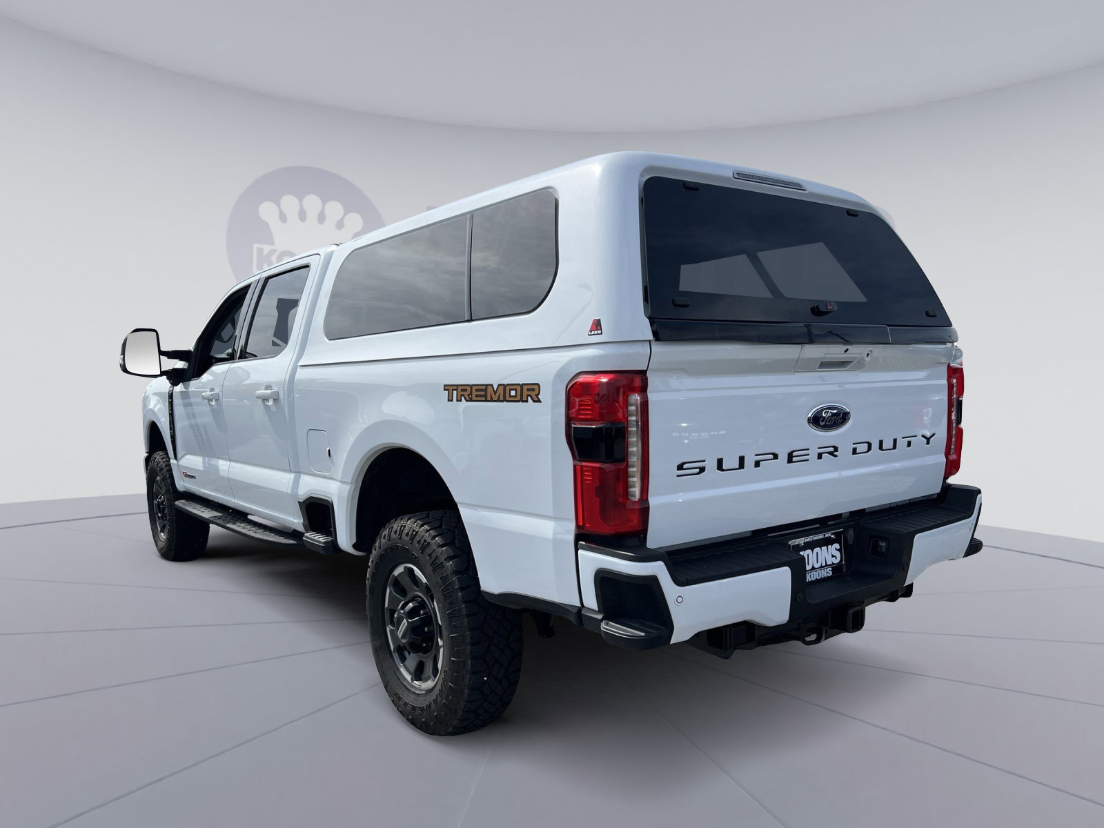 Certified 2023 Ford F250 Lariat w/ Lariat Ultimate Package image 4