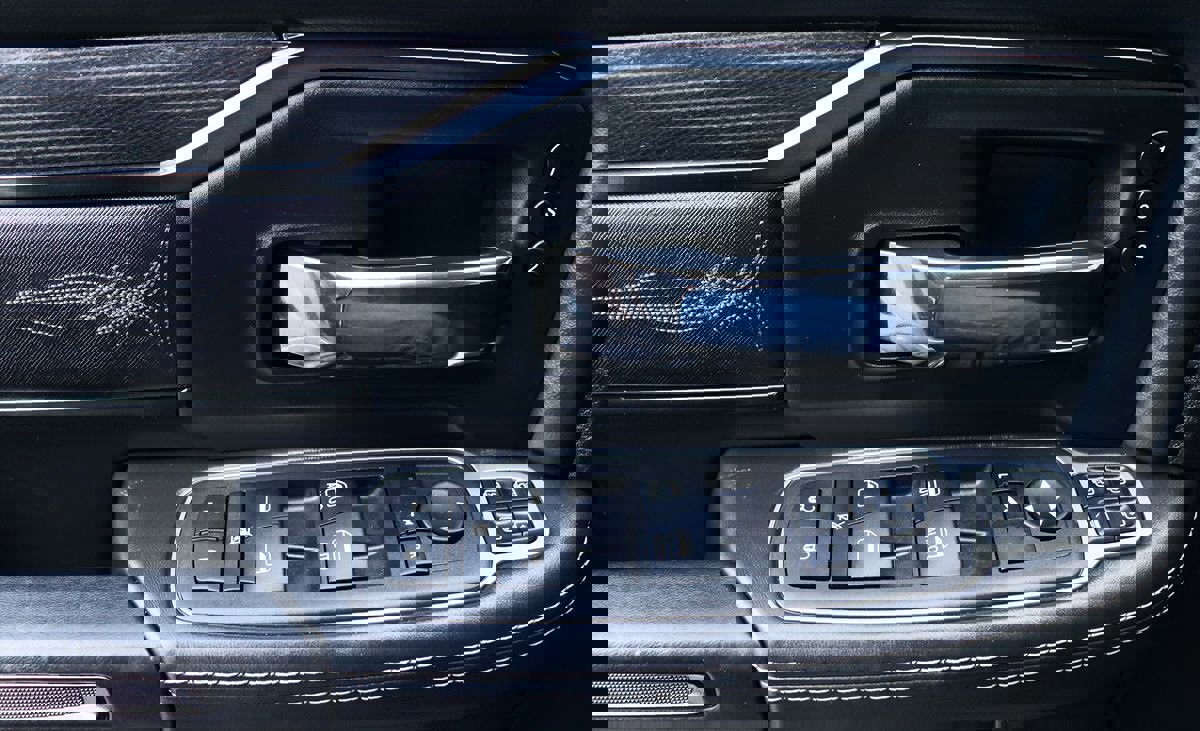 Used 2024 RAM 2500 Limited image 55